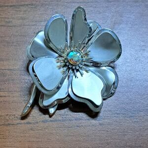 Silvertone Large 3" Layered Flower Brooch Aurora Borealis stone in center READ